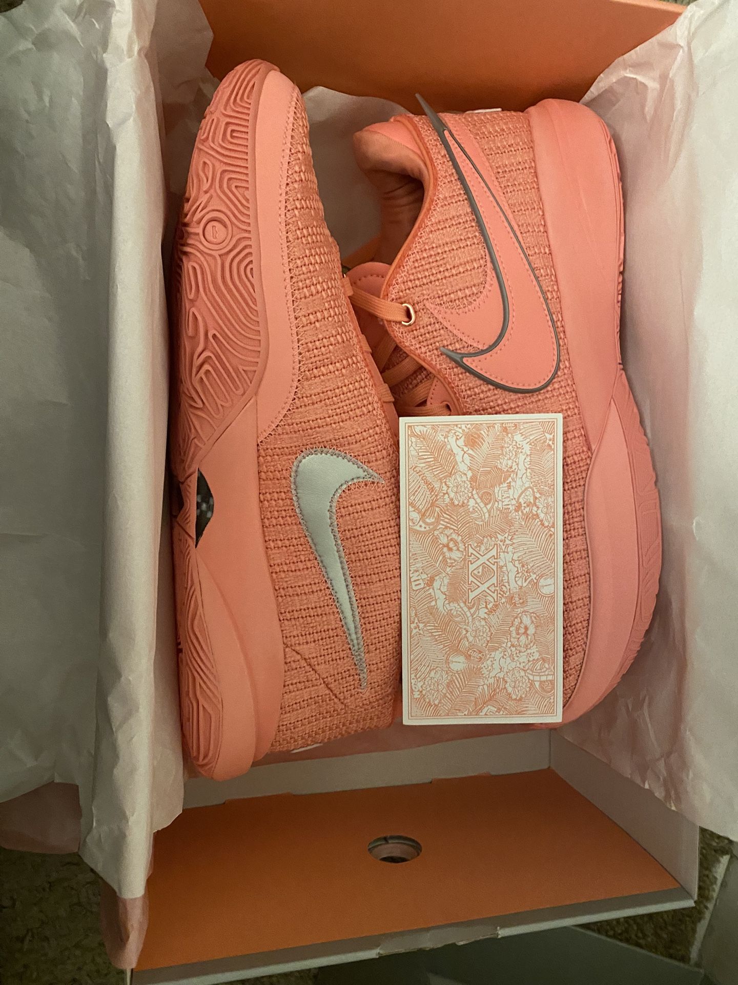 Nike Lebron XX Pink Diamond/Brand New Size 13