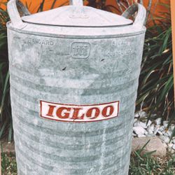1950’s Vintage 5gal IGLOO cooler 