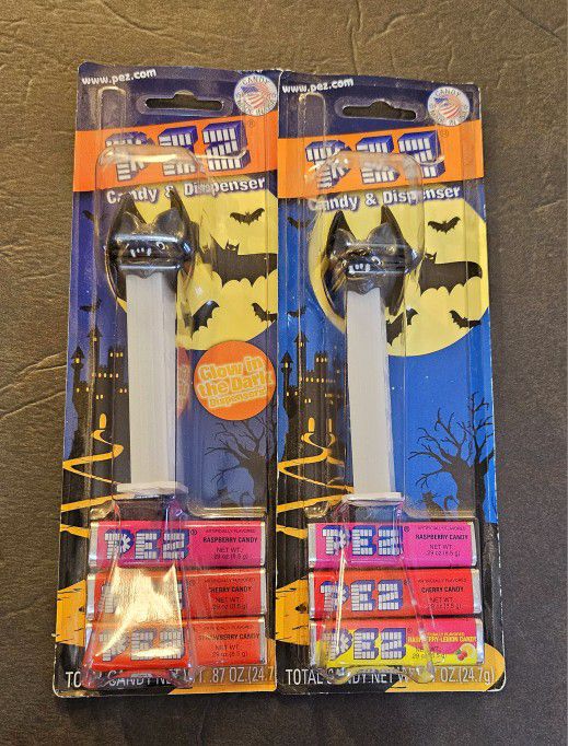 HALLOWEEN Pez Dispenser Bat White stem Lot Of 2 In Package 