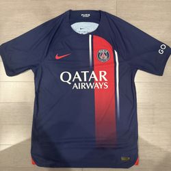 Mbappe PSG 2023/24 Authentic Size M  Kit