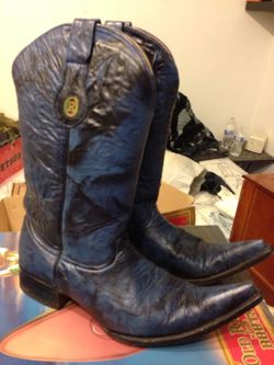 Botas
