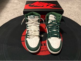 Air Jordan 1 High OG “Gorge Green” Size 12 With Box
