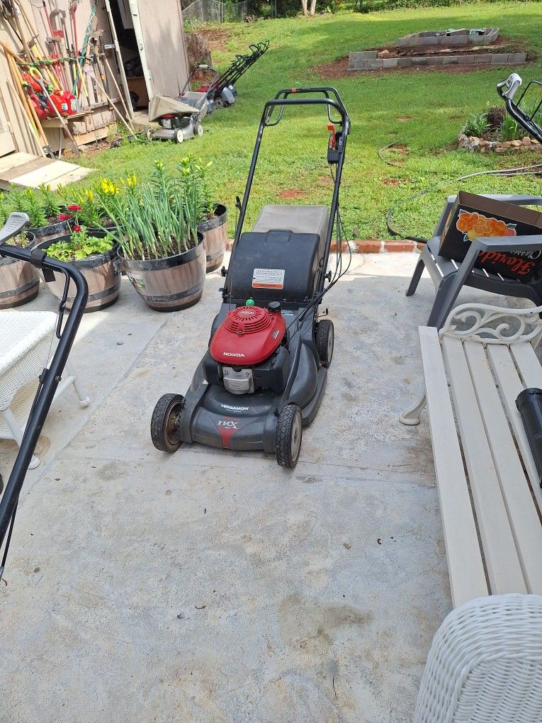 Lawn Mower Honda HRX 217 VERSAMOW 4-in -1 System gas cycle Self-propelled 6.5 190cc Work Good New Air Filter And New Oil