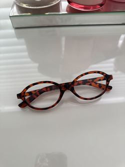 Rounded aesthetic glasses tortoise