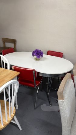 Affordable Dining Sets @ FURNITURE LOVE ❤️ Same Day Delivery 🚚