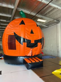 Halloween jump house