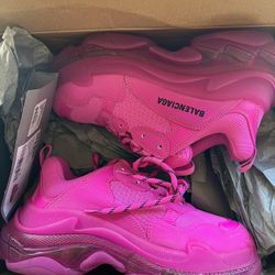 Authentic Women’s Balenciaga 