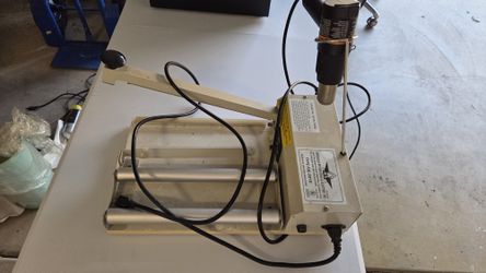 Shrink wrap machine