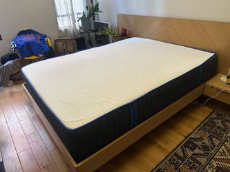 Nectar Classic Hybrid Mattress 12”- Queen Size - Pristine Condition (2 Years Old)