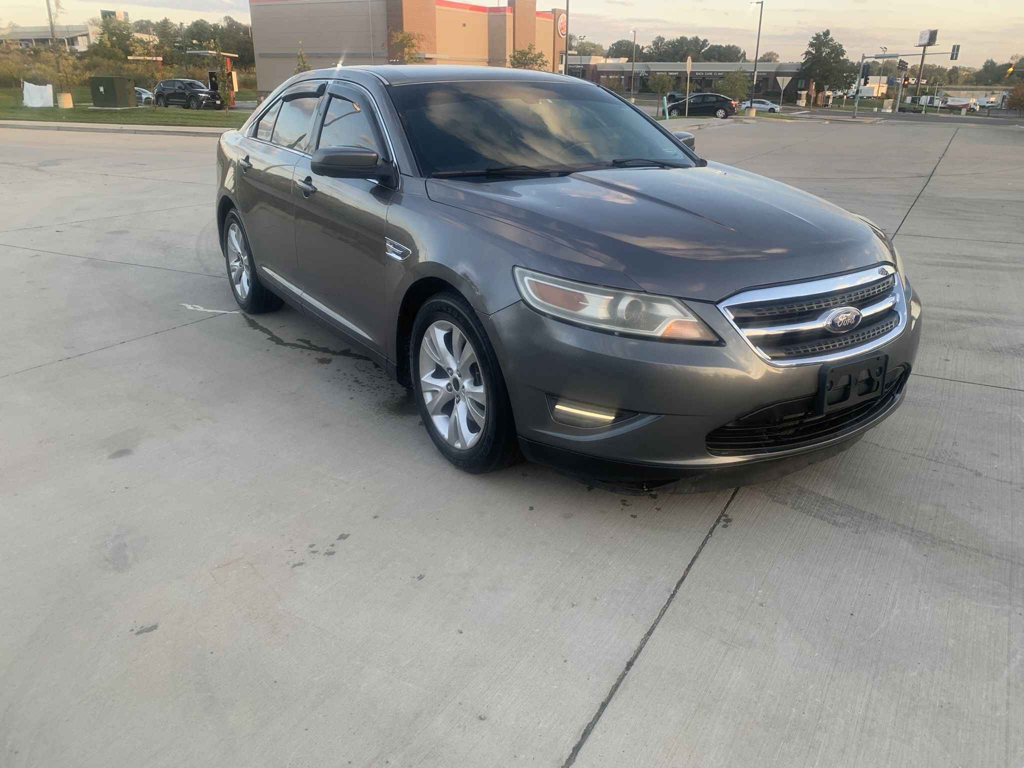 2011 Ford Taurus