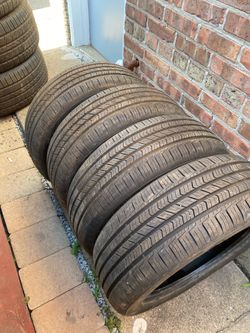 215/55/17 set of four tires like new