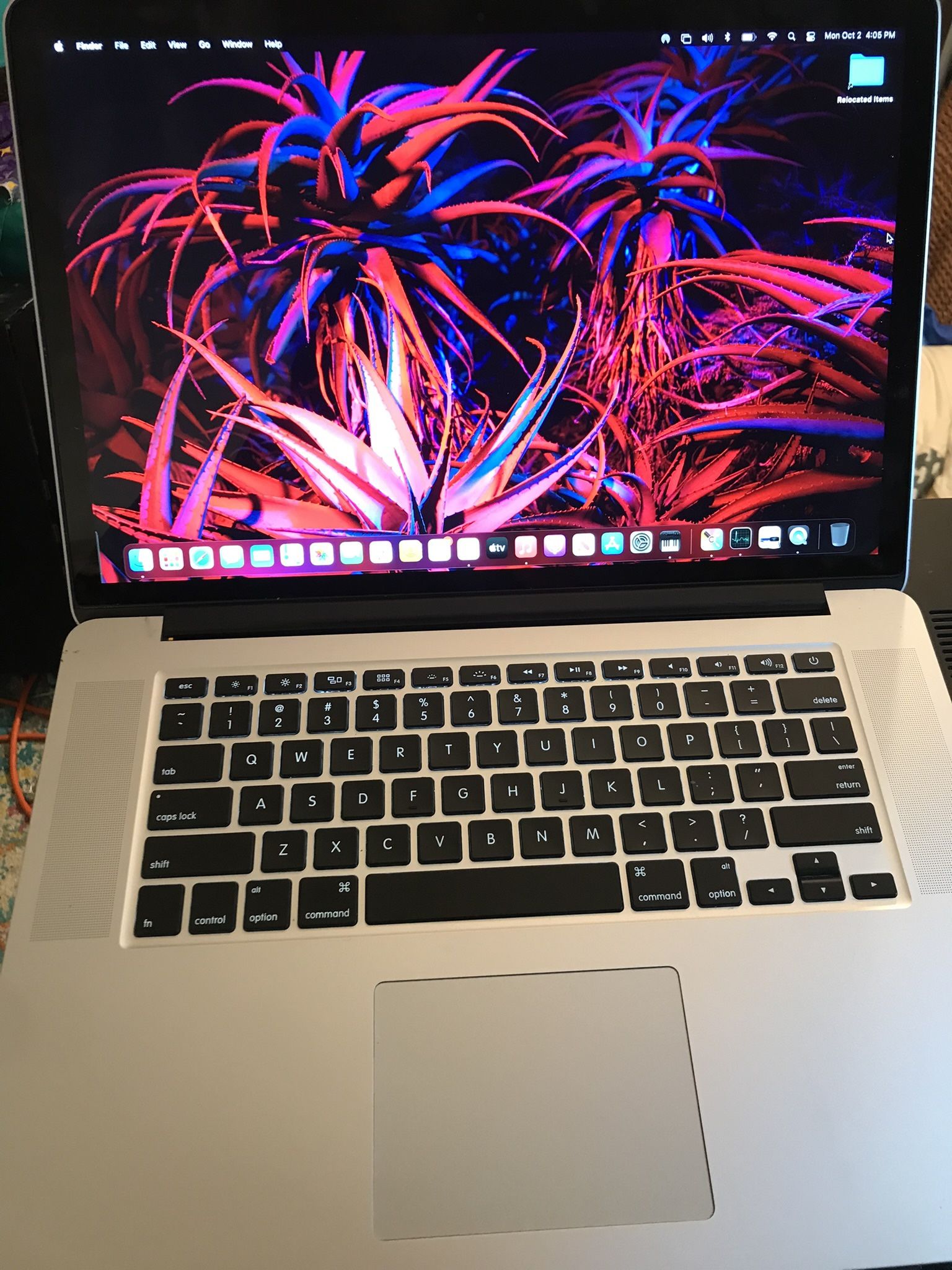 Apple MacBook Pro 15” Retina Core I7,  8GB, 256GB SSD $300