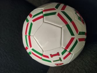 Brand New Official Size 5 Italy Soccer Ball