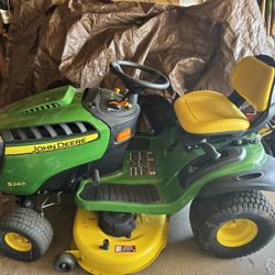 john deere uc16(contact info removed) riding lawn mower with snow blade