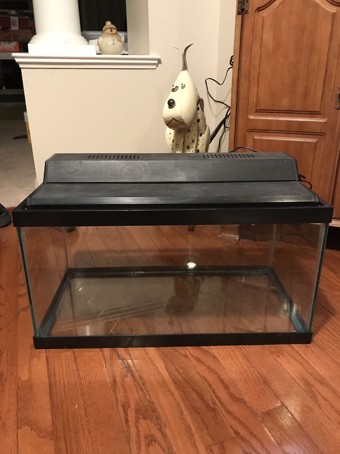 20 Gallon Glass Critter Fish Tank / Aquarium / Terrarium and Lift Lid with Light (SEE DESCRIPTION)