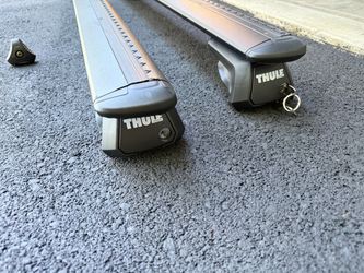 Thule WingBar Evo 118 (47”) + Evo Raised Rail Feet 710400