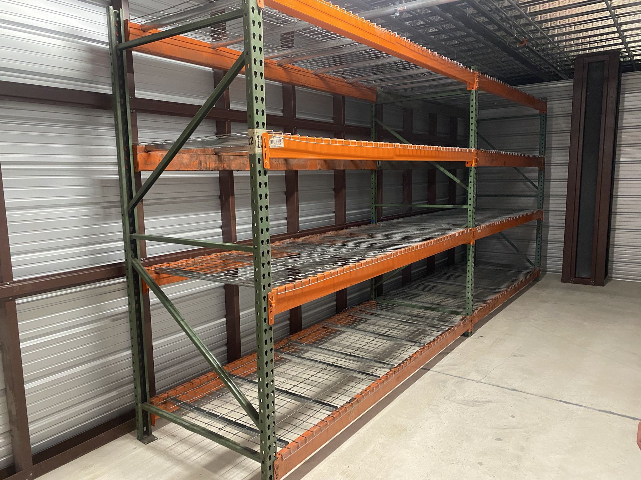 PALLET RACKS POSITION NEW AND USED CONDITION