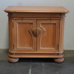Vintage Bernhardt Oak Nightstand - Mid-Century Neoclassical Bedroom Furniture 1960s