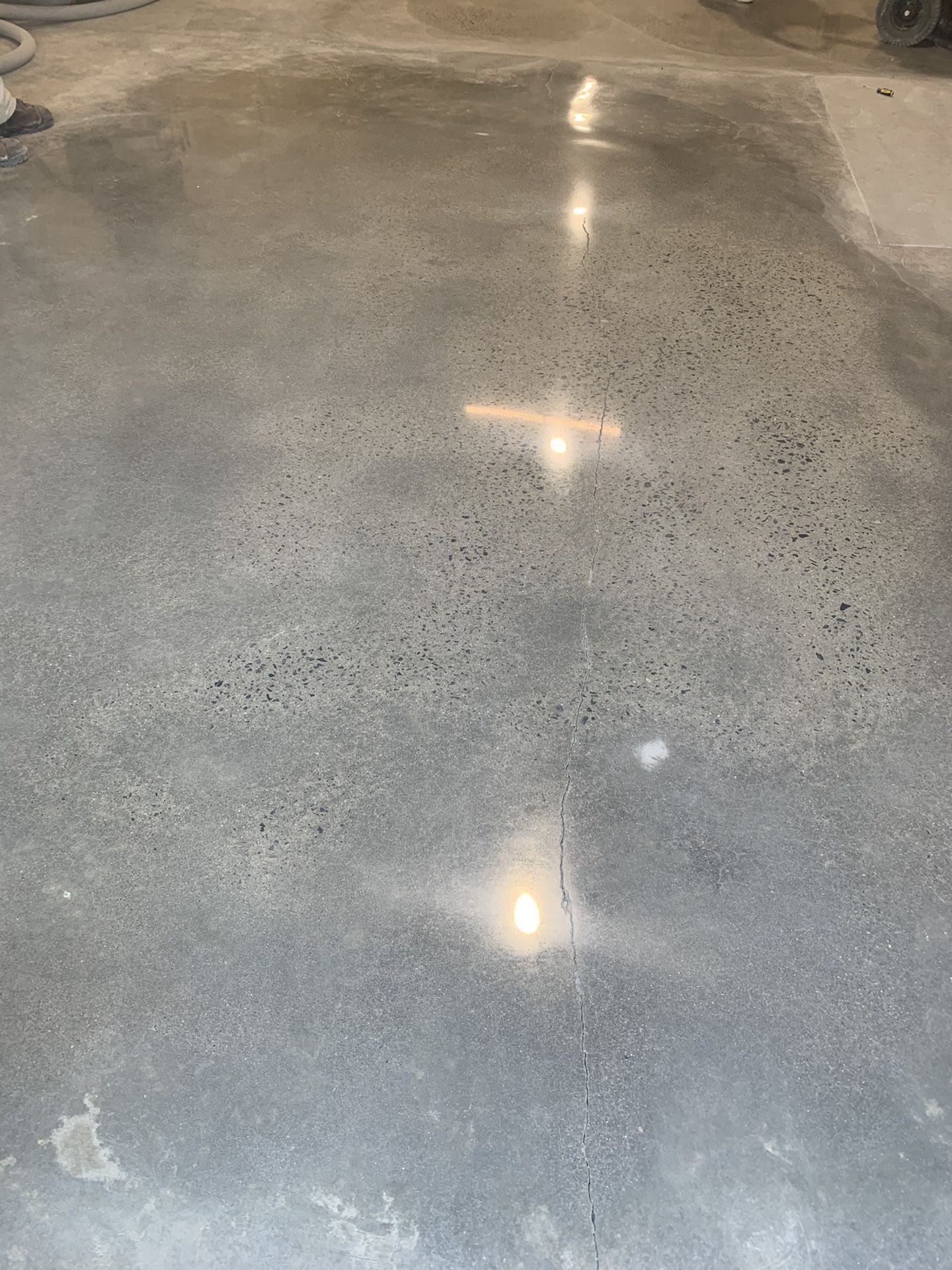 Epoxy / concrete polishing
