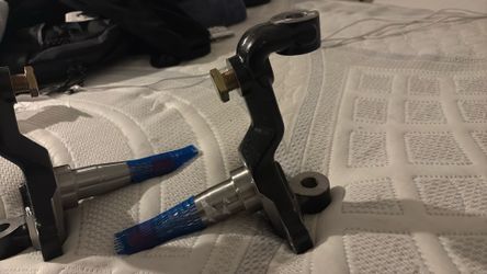 front disc brake spindles