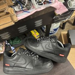 Air Force 1 Low Supreme Black 