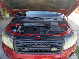 Runs drives 2012 land rover lr2