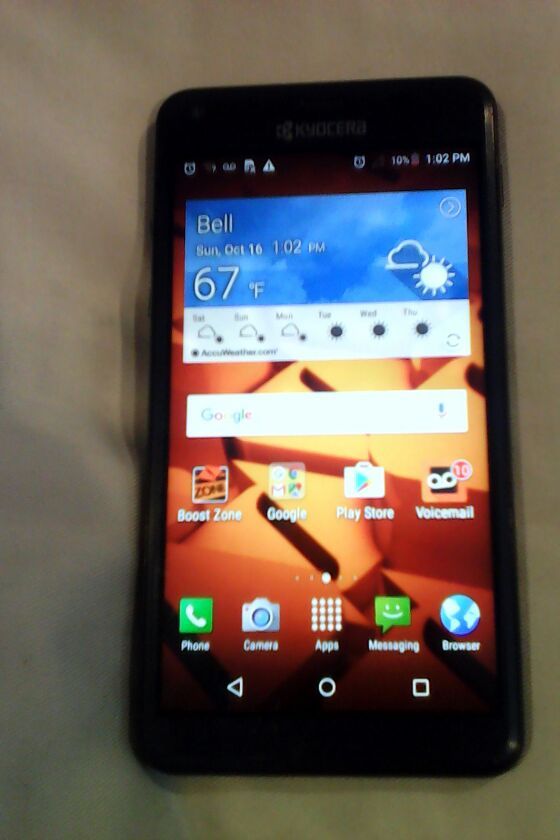 Boost mobile touch screen kyocera phone for 20 dollars