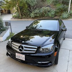 2011 Mercedes Benz C300 Sedan