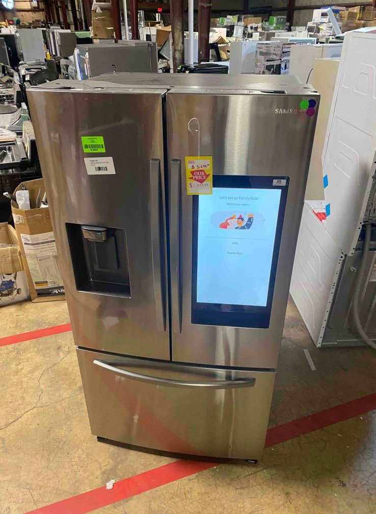 SAMSUNG RF27TSR Family Hub 26.5 cu ft Refrigerator 7CI39