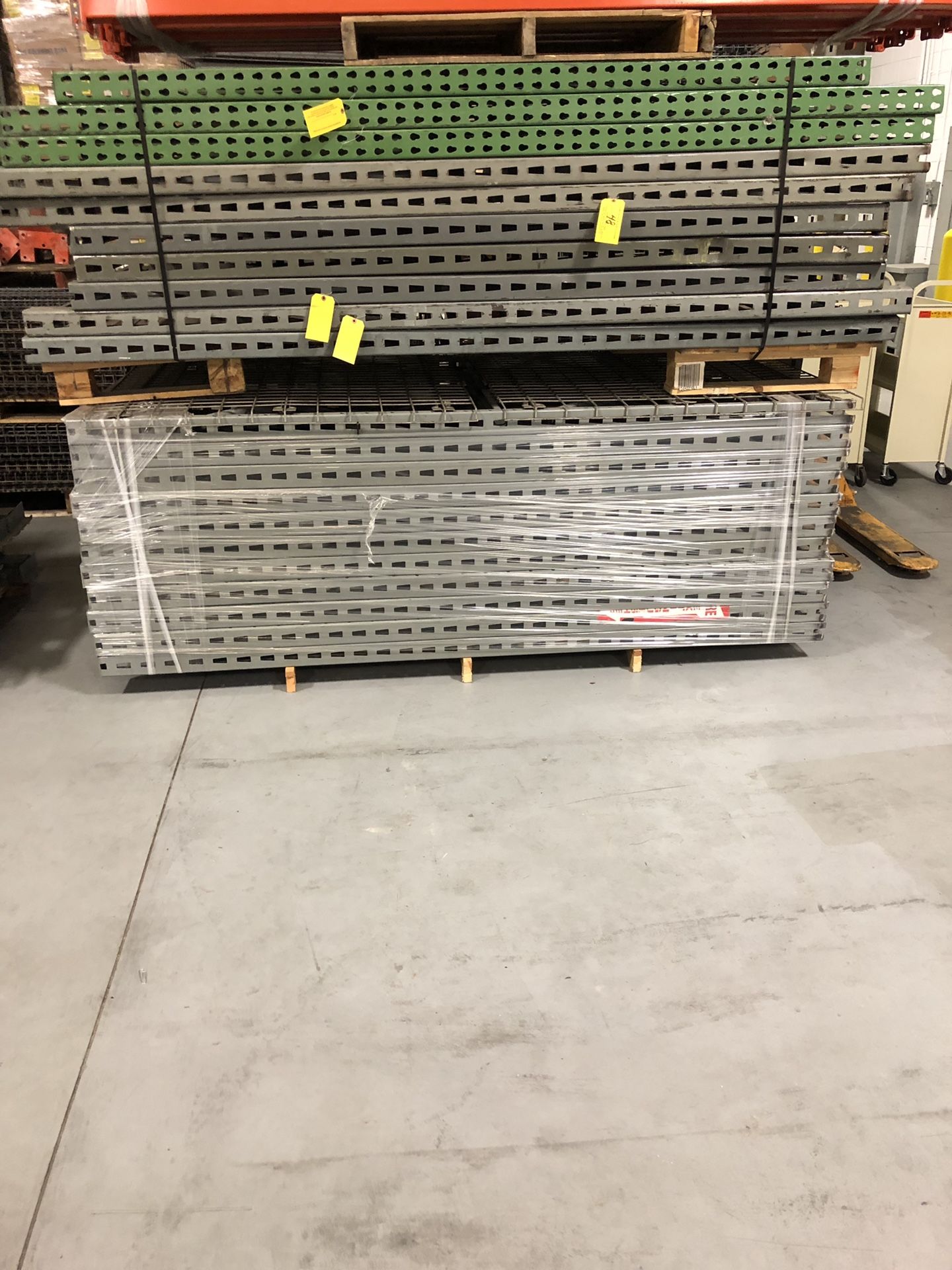 Keystone pallet racks 8’ uprights 8,10,12’ beams 35 for uprights 20