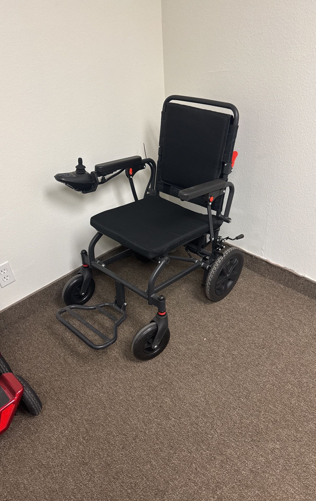 Foldable Lightweight Electric Wheelchair