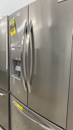 Frigidaire French Door Stainless Steel Fridge !
