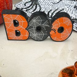 Halloween Boo Sign