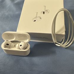 Apple AirPods Pro.