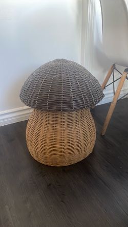 Mushroom container