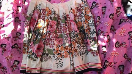 Skirt NEW size 12
