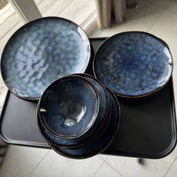 Elama 19 Piece Stoneware Dinnerware Set - Service for 4