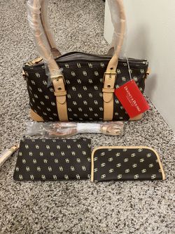 Dooney & Bourke Purse