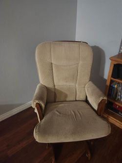 Rocking chair very solid