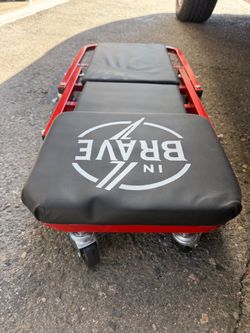 InBrave 36-inch 2-in-1 folding mechanic's creeper and seat.