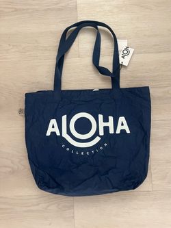 NWT Aloha Collection Reversible Tote