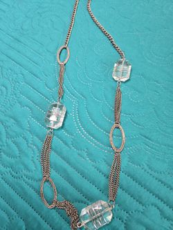 BEATIFUL VINTAGE  COLLAR  , GREAT PRICE  .