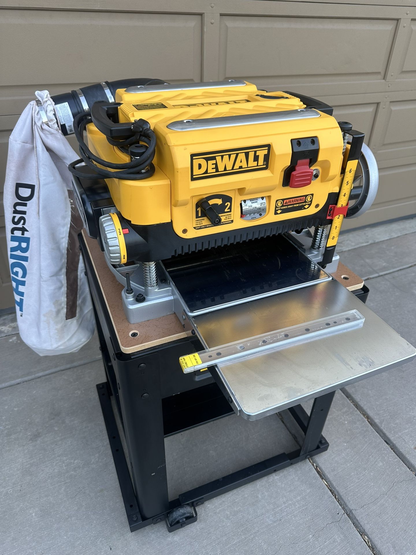 Dewalt 13” Planer W/ Stand