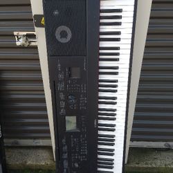 Yamaha Keyboard
