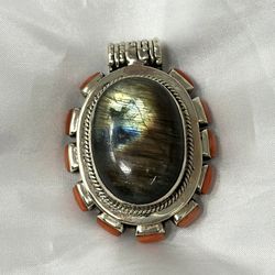 Labradorite /w Coral Pendant 