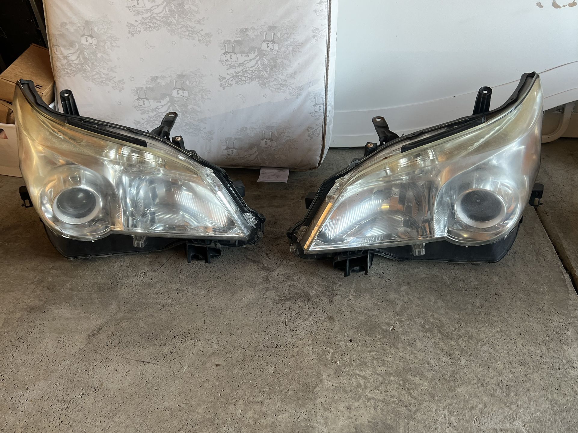 Lexus GX460  Headlights 