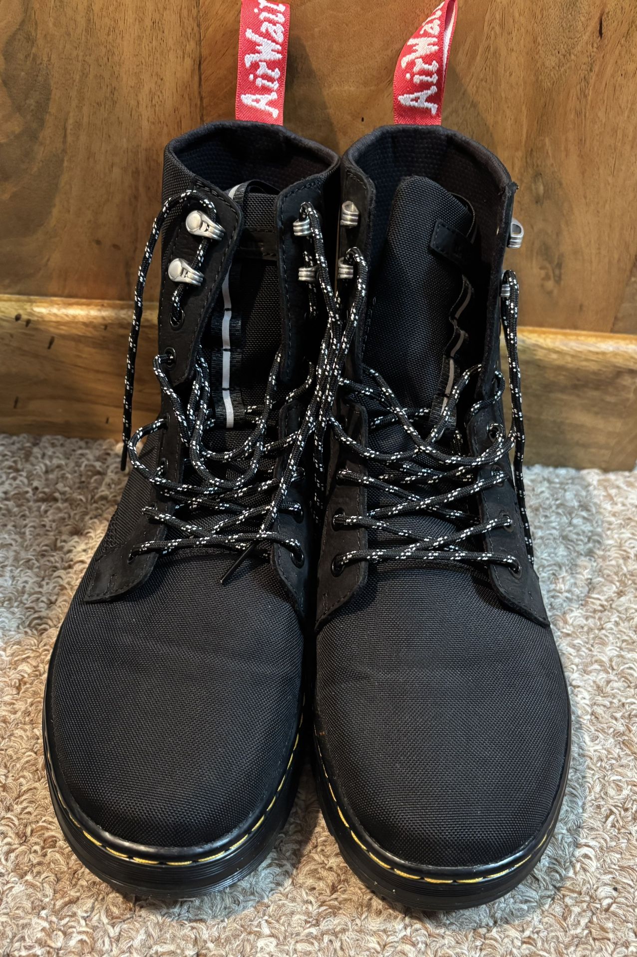 Like New Black Doc Martens COMBS II HERSCHEL CASUAL BOOTS Unisex 