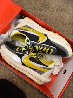 Nike sacai size 10.5
