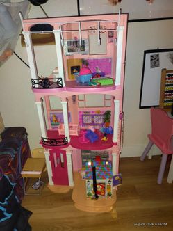 Barbie 3-Story Dreamhouse Dollhouse with Accessories