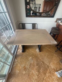 Farmhouse Dining Table with Pedestal Base